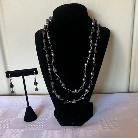 Purple Necklace and Earrings - Picture 1 of 8